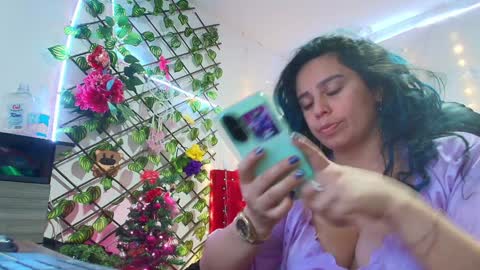 Snapshot of elektra_32 chatting on January 2025 04:44:01 AM elektra online show from January 2025 04:44:01 AM