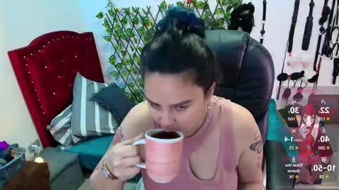 Snapshot of elektra_32 chatting on October 2025 12:17:02 PM elektra online show from October 2025 12:17:02 PM