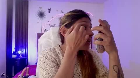 Elena online show from October 2025 12:49:02 PM