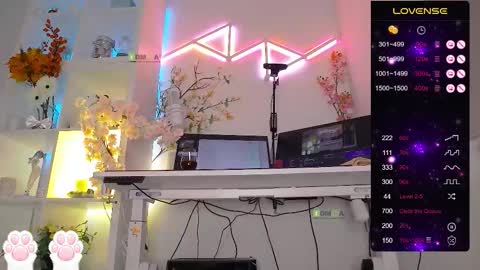 Snapshot of elena_marilyn chatting on October 2025 07:36:02 PM Elena online show from October 2025 07:36:02 PM