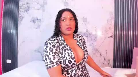 Snapshot of elena_wolff chatting on November 2025 12:09:02 PM elena_wolff online show from November 2025 12:09:02 PM