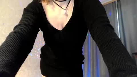 Snapshot of elenaza chatting on February 2025 11:55:02 AM elenaza online show from February 2025 11:55:02 AM
