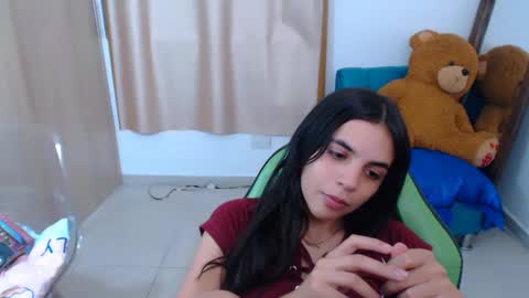 agnes online show from February 2025 07:03:02 PM