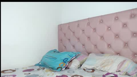elettra_parisi19 online show from September 2025 09:41:02 PM
