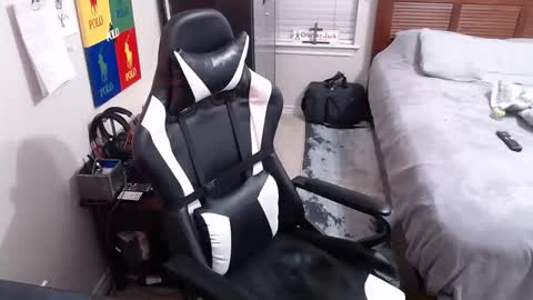 Walker online show from October 2025 04:34:02 AM