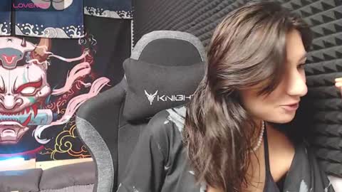 Snapshot of elfy_rare chatting on November 2025 03:22:02 PM Elfy online show from November 2025 03:22:02 PM