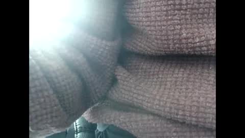 Snapshot of elfyonee chatting on January 2025 12:50:02 PM elfyonee online show from January 2025 12:50:02 PM