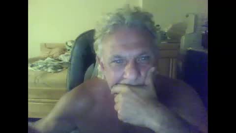 elgreko11 online show from September 2025 01:58:01 PM
