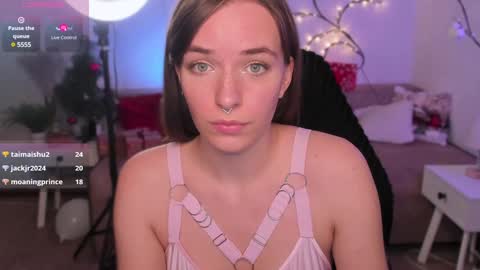 Snapshot of eli_llie chatting on January 2025 07:44:02 PM Eli online show from January 2025 07:44:02 PM