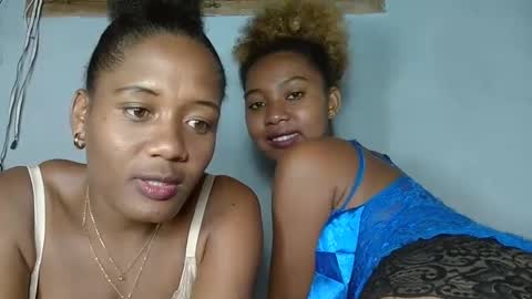 Snapshot of elia011 chatting on February 2025 05:23:02 PM elia011 online show from February 2025 05:23:02 PM