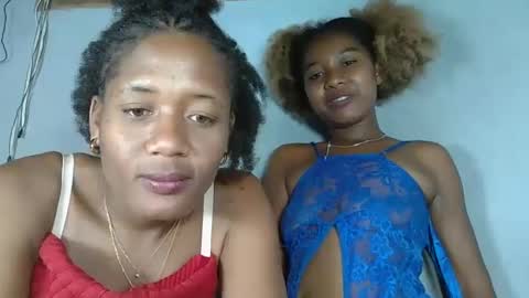 Snapshot of elia011 chatting on February 2025 10:54:01 PM elia011 online show from February 2025 10:54:01 PM