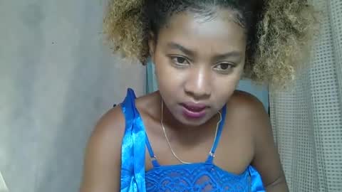 Snapshot of elia011 chatting on February 2025 05:54:02 AM elia011 online show from February 2025 05:54:02 AM