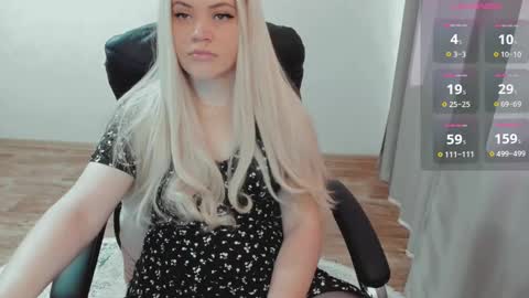 Snapshot of elia_ chatting on March 2025 07:49:02 AM Ella online show from March 2025 07:49:02 AM