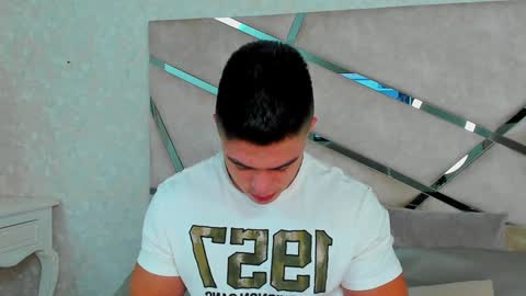 Elian online show from January 2025 12:17:02 AM