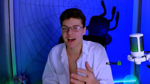 Snapshot of elian_flame chatting on October 2025 07:34:02 PM elian_flame online show from October 2025 07:34:02 PM