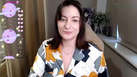 Elise online show from September 2025 12:11:02 AM