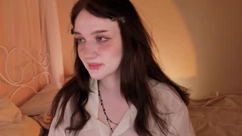 Ellie online show from October 2025 05:30:01 AM