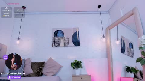 E L I I Z A B E T H   online show from December 2024 07:27:02 AM