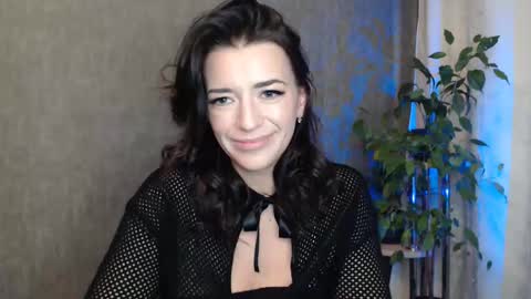 Snapshot of elinapretty chatting on November 2025 11:58:02 PM Elina online show from November 2025 11:58:02 PM