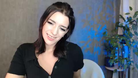 Snapshot of elinapretty chatting on November 2025 11:04:02 PM Elina online show from November 2025 11:04:02 PM