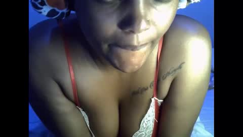 Snapshot of elisa044 chatting on October 2025 01:58:02 AM lisathegoddess online show from October 2025 01:58:02 AM