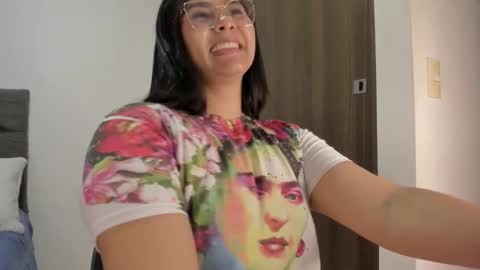      online show from October 2025 03:14:01 AM