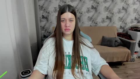 Snapshot of elisa_kollin chatting on September 2025 09:58:02 AM Aletta Oushen online show from September 2025 09:58:02 AM