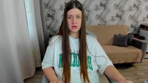 Snapshot of elisa_kollin chatting on October 2025 10:56:01 AM Aletta Oushen online show from October 2025 10:56:01 AM