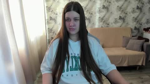 Snapshot of elisa_kollin chatting on October 2025 10:18:01 AM Aletta Oushen online show from October 2025 10:18:01 AM