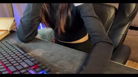 Elisa North online show from January 2025 11:20:01 AM