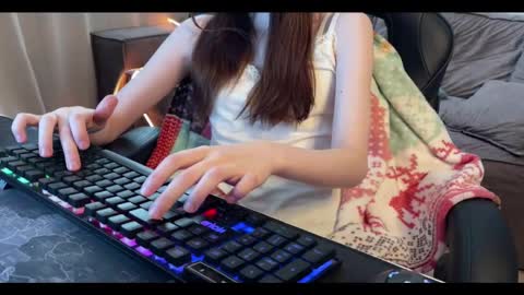 Elisa North online show from January 2025 07:29:01 AM