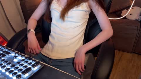 Elisa North online show from March 2025 02:58:01 AM