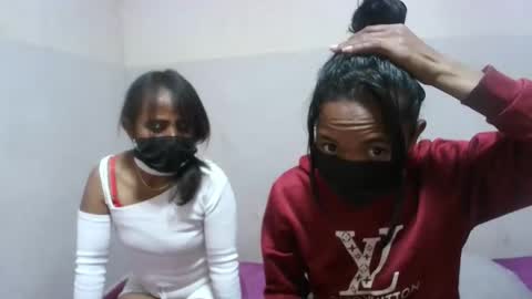 Snapshot of elisabet88 chatting on October 2025 05:22:02 PM elisabet88 online show from October 2025 05:22:02 PM