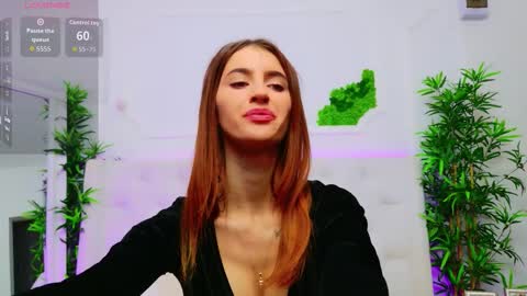 Snapshot of elisacharm chatting on November 2025 05:18:01 AM ElisaCharm online show from November 2025 05:18:01 AM