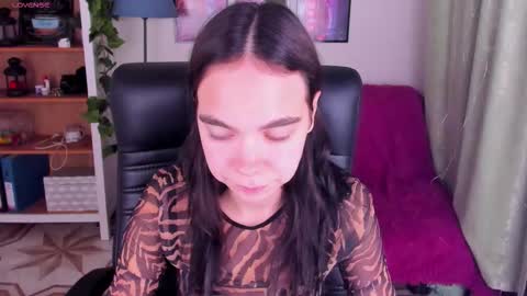Snapshot of elise_noir chatting on September 2025 03:50:01 PM Elise online show from September 2025 03:50:01 PM