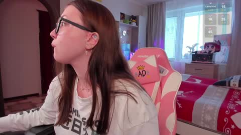 Elise    online show from December 2024 09:31:01 AM