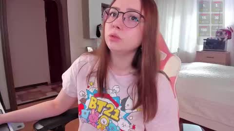 Elise    online show from February 2025 08:54:02 AM