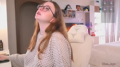 Elise    online show from September 2025 12:10:01 PM