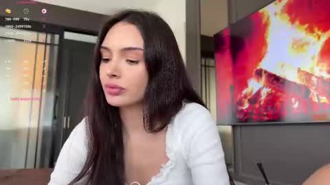 Nina online show from November 2025 08:59:02 AM