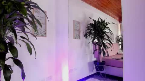 elissa_sexygirl online show from September 2025 04:23:02 PM