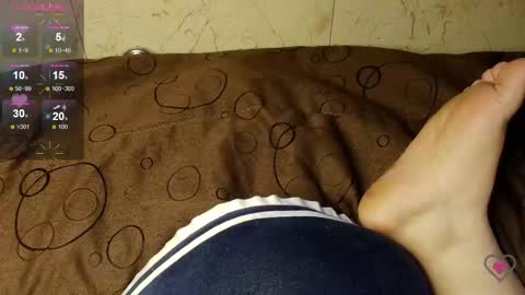 Snapshot of elisuarez_ chatting on October 2025 06:05:01 AM Eliss online show from October 2025 06:05:01 AM