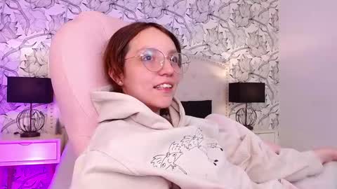 Eliza online show from December 2024 10:48:01 PM