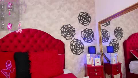 Snapshot of elizabet_taylor_ chatting on October 2025 03:57:02 PM Elizabet Taylor online show from October 2025 03:57:02 PM