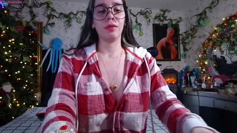 Elizabeth online show from December 2024 10:50:02 AM
