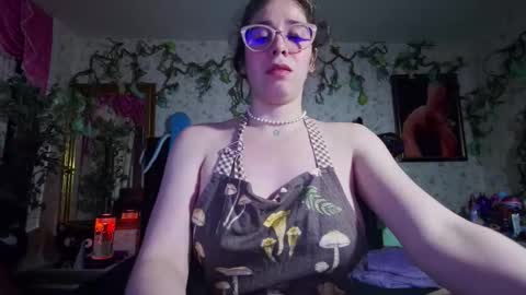 Elizabeth online show from November 2025 11:10:01 AM