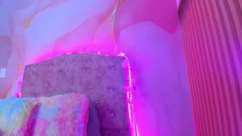 Montserrath online show from February 2025 03:37:01 AM