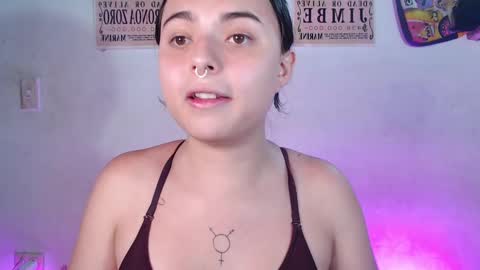 Elizabeth Taylor online show from February 2025 01:22:01 AM