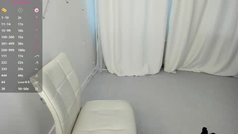 elizabethmad online show from October 2025 07:42:02 AM