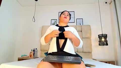 Eliza online show from October 2025 12:13:02 PM