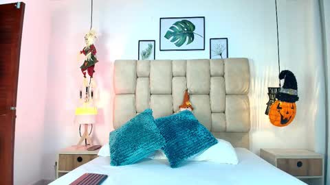 Eliza online show from October 2025 11:58:02 AM